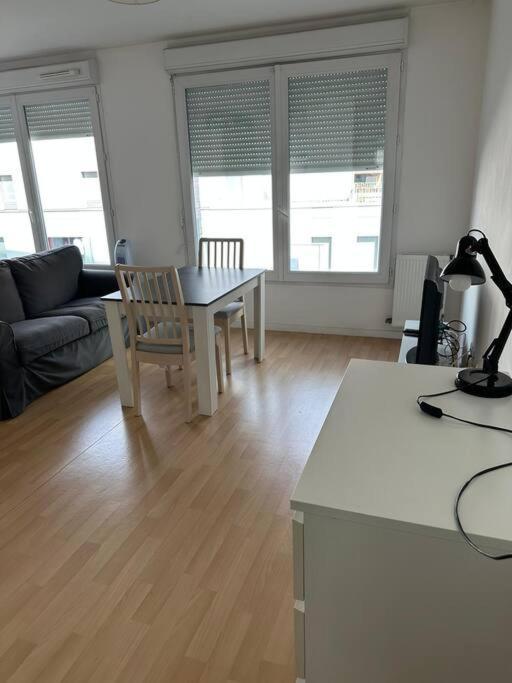 Grand Studio De 37M Carres - Rer Laplace Et Maison Des Examens A 5 Minutes A Pied Arcueil Esterno foto